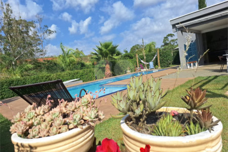 Terreno à venda com 3 quartos, sendo 1 suíte, no condomínio Portal Ouro Verde, Atibaia - SP