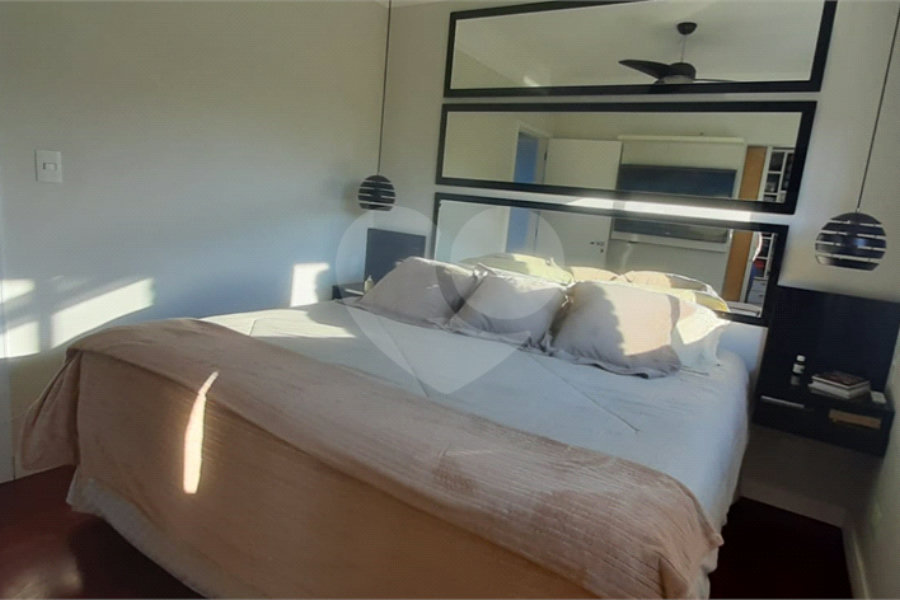 Casa à venda com 4 suítes no condomínio Suíça da Cantareira, Mairiporã - SP