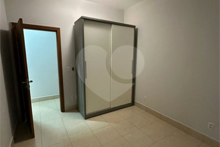 Casa à venda com 3 quartos, sendo 1 suíte, em Jardim Santa Marta, Cuiabá, MT