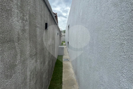 Casa à venda com 2 quartos, sendo 1 suíte, em Pedra de Guaratiba, Rio de Janeiro, RJ