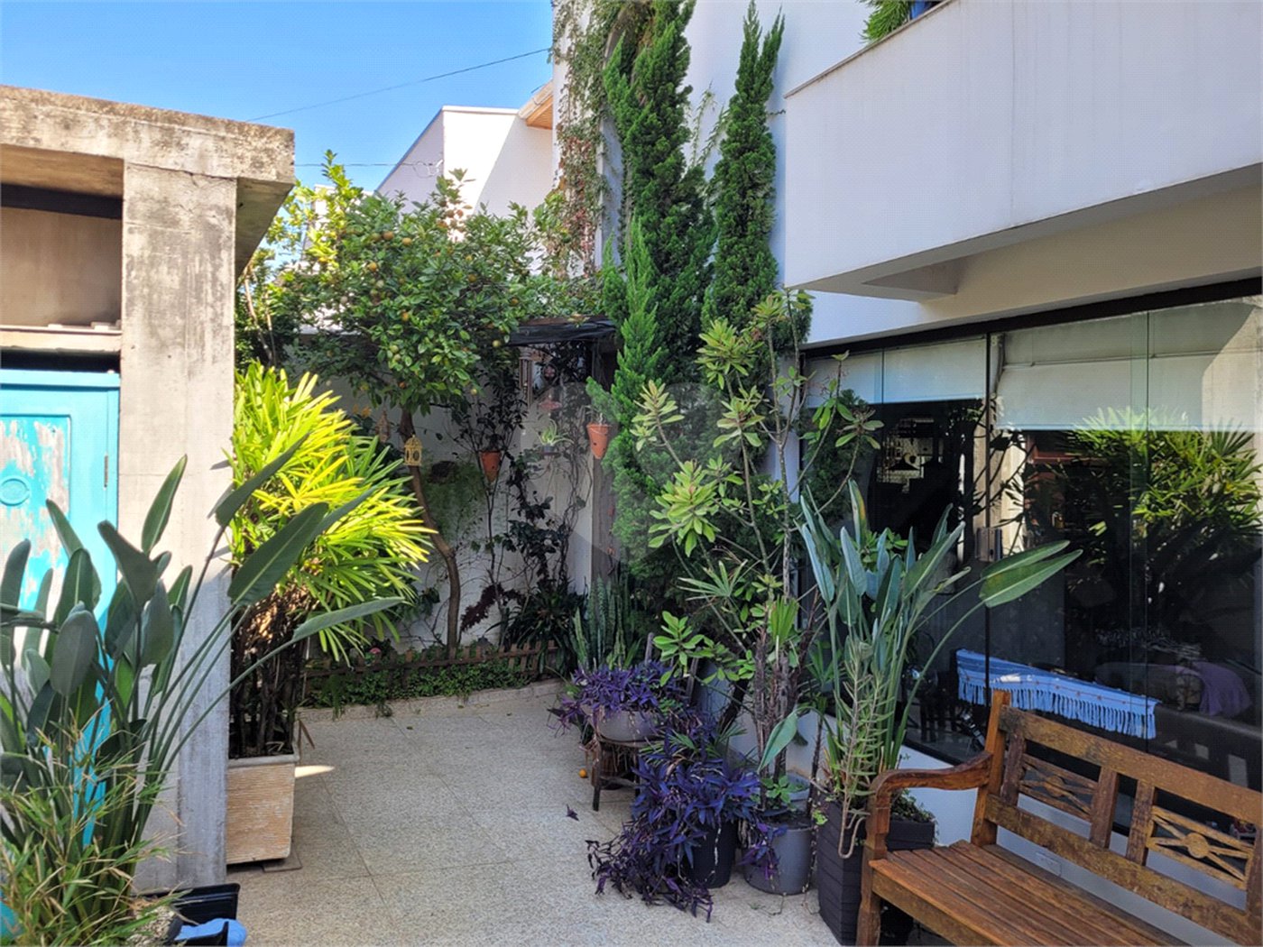 Casa à venda com 3 quartos, sendo 2 suítes, em Vila Mariana, São Paulo, SP