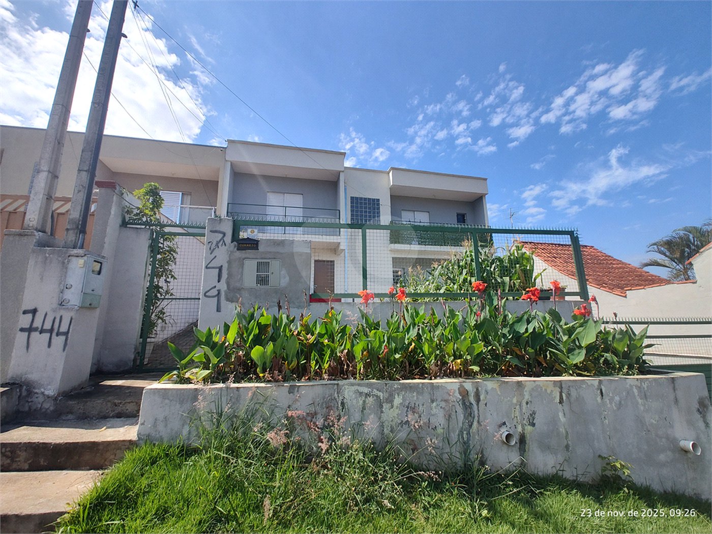 Sobrado à venda com 3 quartos, sendo 1 suíte, em Chácaras Maringá, Atibaia, SP