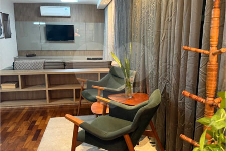 Apartamento à venda com 3 quartos, sendo 1 suíte, em Santa Cecília, São Paulo, SP