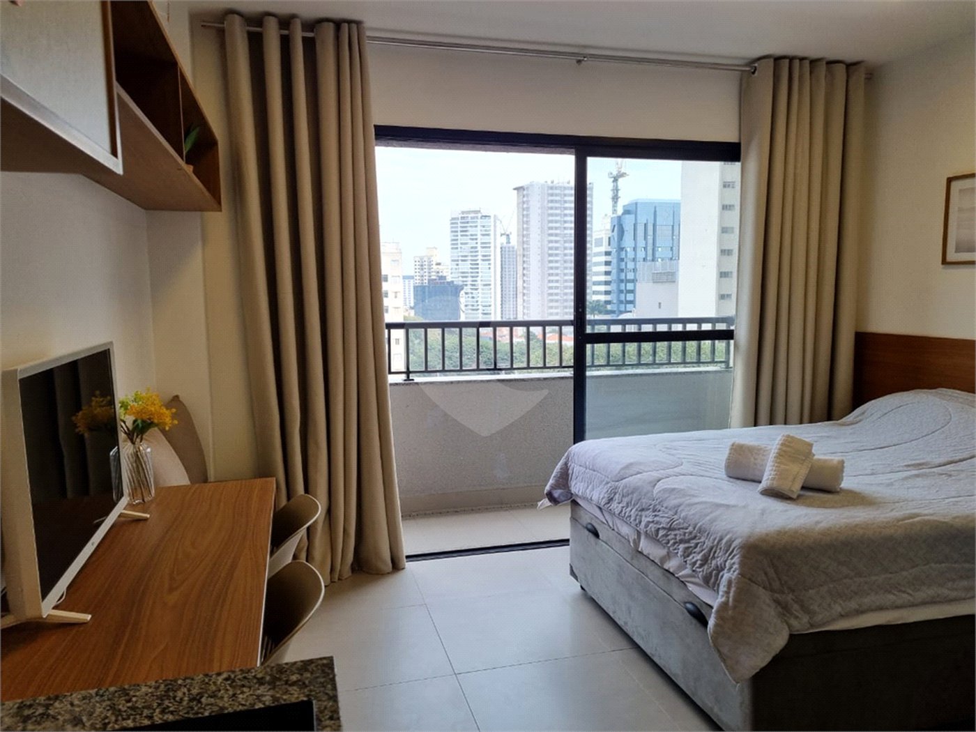 Apartamento à venda ou para alugar com 1 quarto em Pinheiros, São Paulo, SP