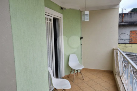 Sobrado à venda com 4 suítes em Vila Vitório Mazzei, São Paulo, SP