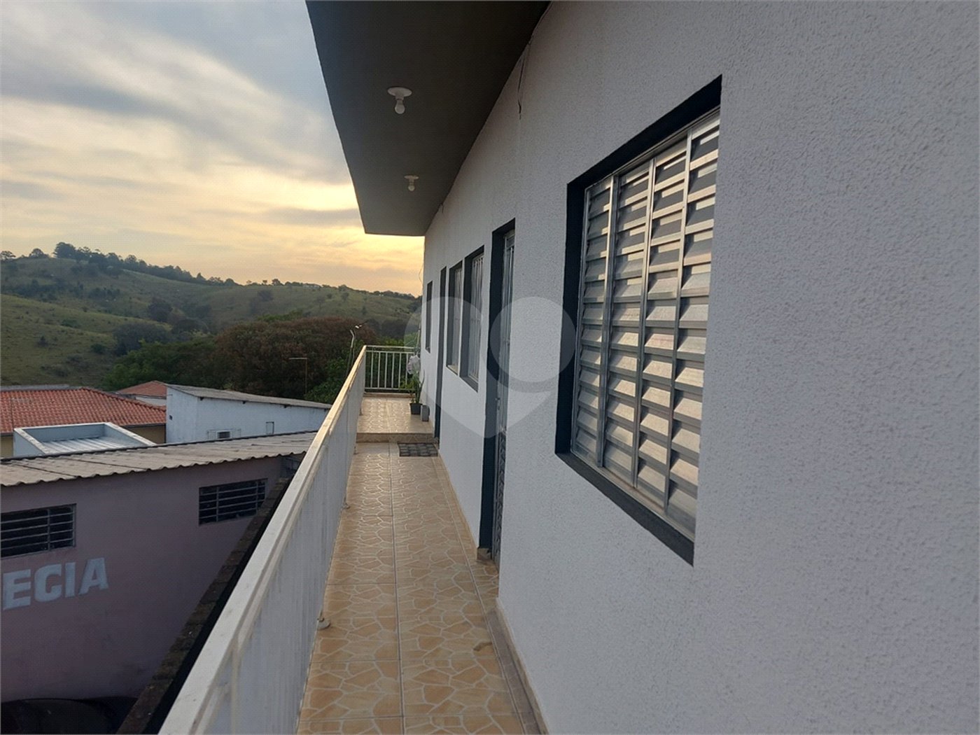 Sobrado à venda com 4 quartos em Capela, Vinhedo, SP