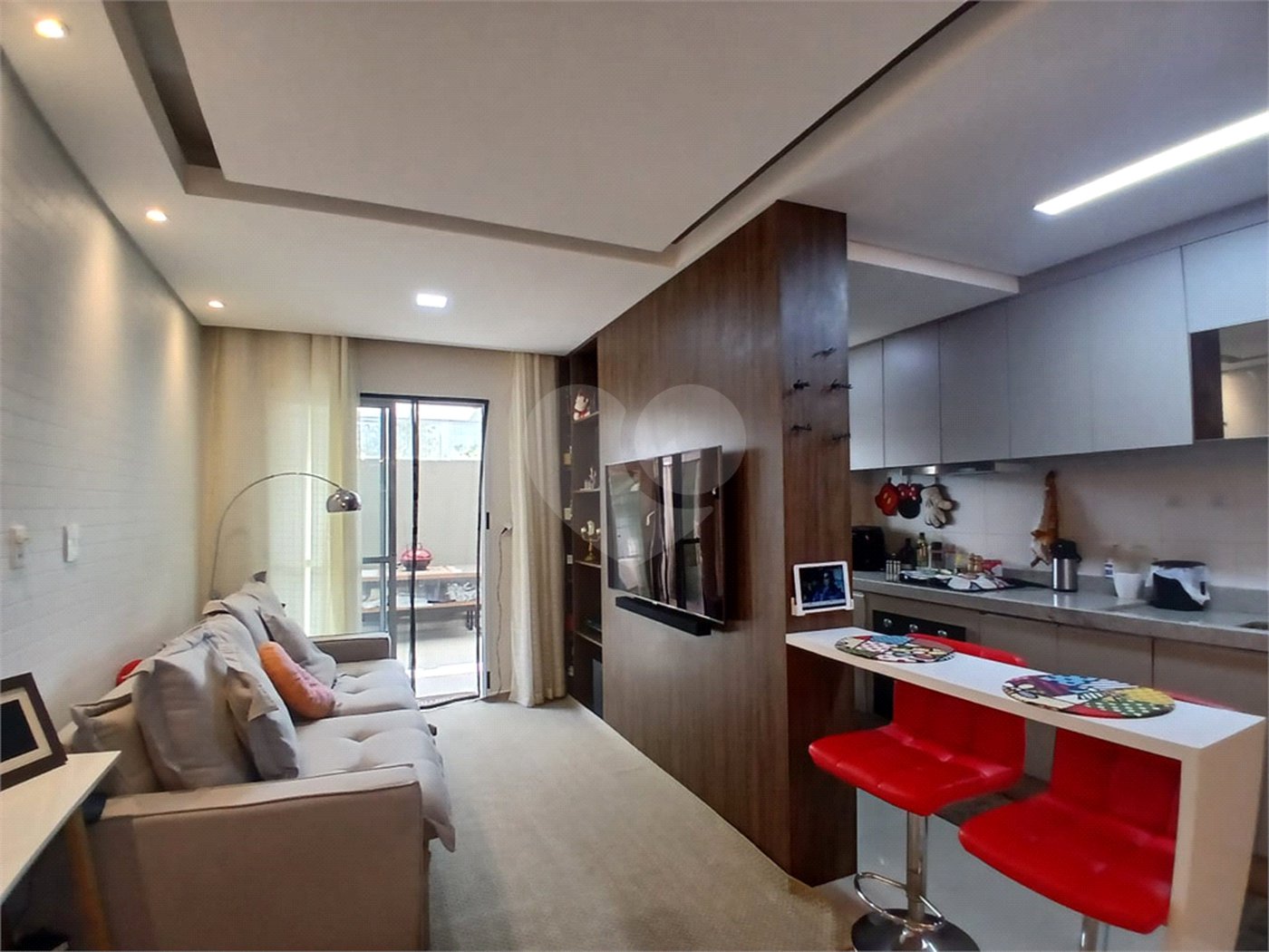Apartamento à venda com 2 quartos, sendo 1 suíte,  em Bairro do Cambará, São Roque, SP