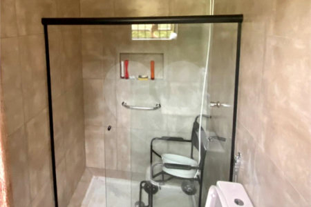 Casa à venda com 6 quartos, sendo 4 suítes,  em Maranduba, Ubatuba, SP