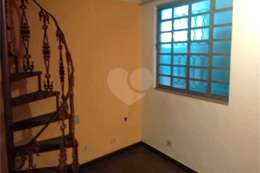Sobrado à venda com 3 quartos em Vila Nova Cachoeirinha, São Paulo, SP