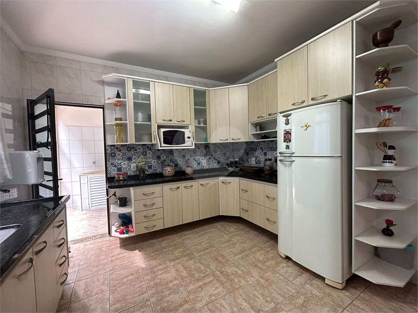 Sobrado à venda com 3 quartos, sendo 1 suíte, em Tremembé, São Paulo, SP