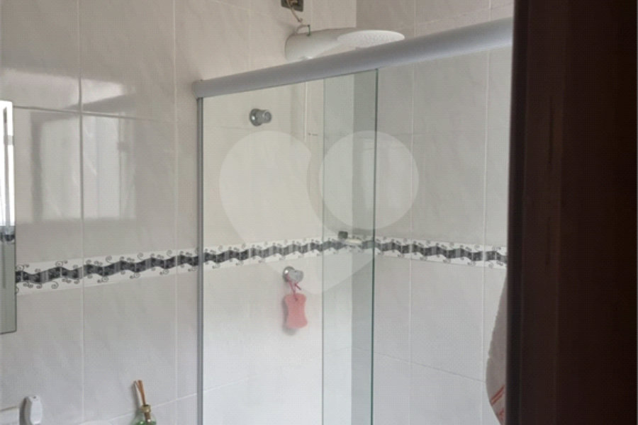 Casa à venda com 2 suítes no condomínio Residencial Maracujás, São Paulo - SP