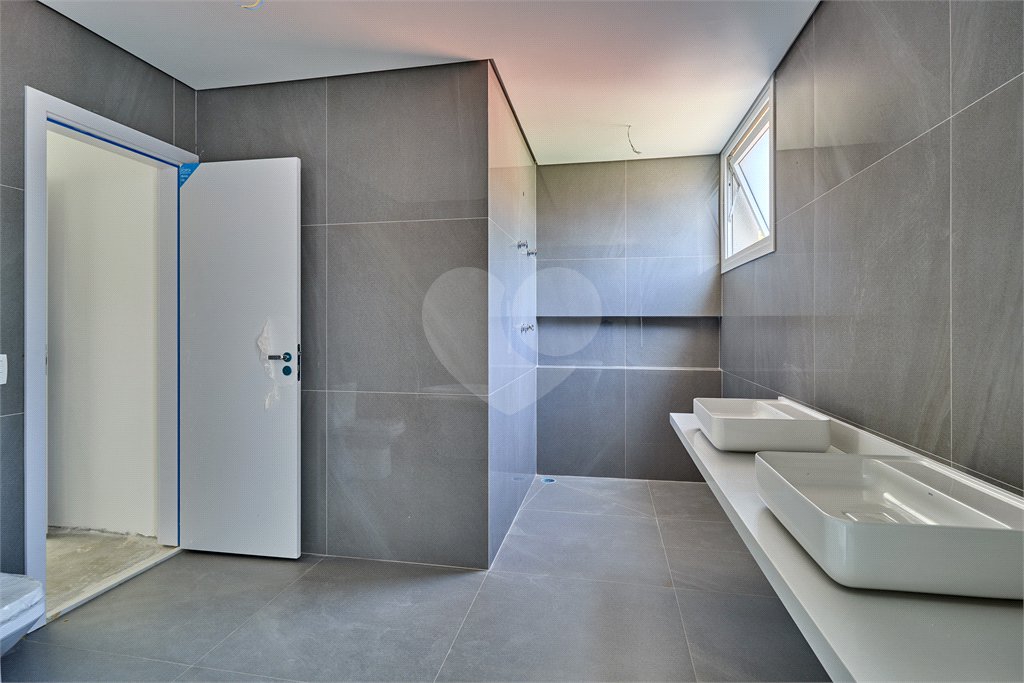 Casa à venda com 4 suítes no condomínio Liló, São Paulo - SP