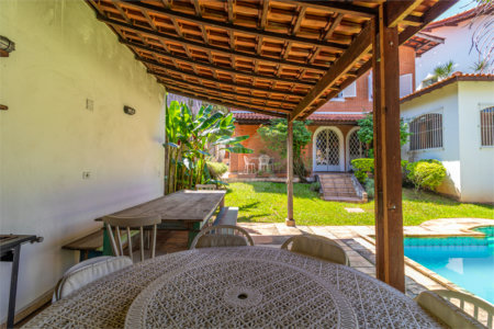 Casa de Vila à venda com 4 quartos, sendo 2 suítes, em Alto da Boa Vista, São Paulo, SP