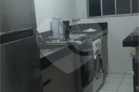 Apartamento à venda com 2 quartos em Vossoroca, Votorantim, SP