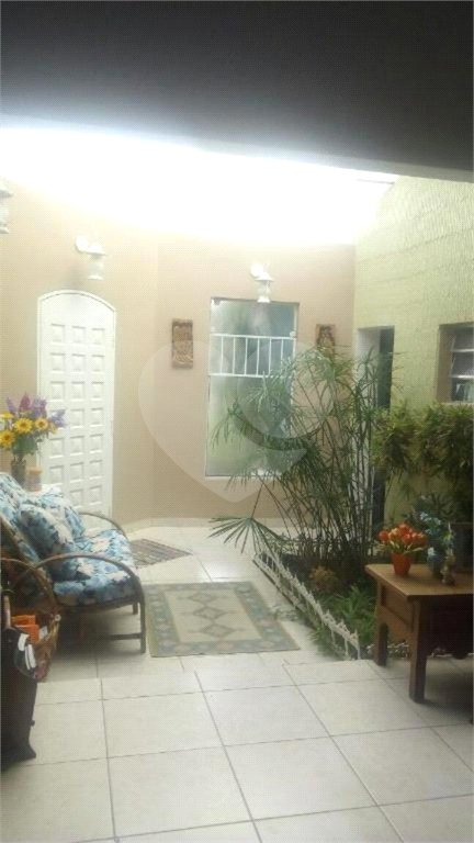 Casa à venda com 2 quartos, sendo 1 suíte, no condomínio Vinhas da Vista Alegre - Lado Sede, Vinhedo - SP