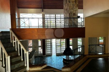 Casa à venda com 4 suítes em Vila Petrópolis, Atibaia, SP