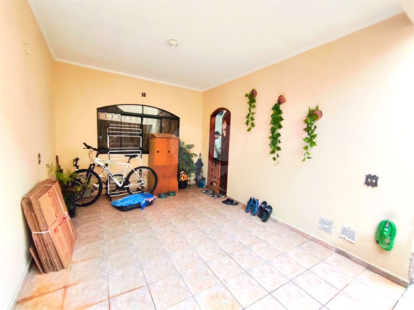 Casa à venda com 3 quartos, sendo 1 suíte, no condomínio Res Crisciúma, São Paulo - SP