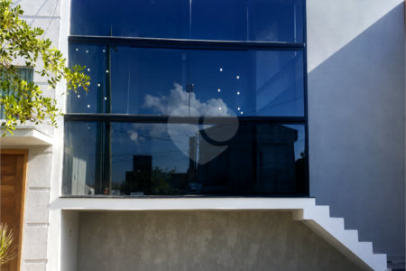 Casa à venda com 3 quartos, sendo 1 suíte, no condomínio Horto Florestal Iii, Sorocaba - SP