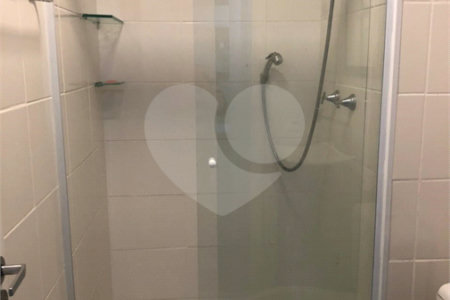 Apartamento à venda ou para alugar com 2 quartos em Parque Vitória, São Paulo, SP