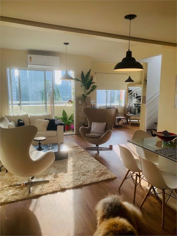 Apartamento à venda ou para alugar com 3 quartos, sendo 2 suítes,  em Vila Suzana, São Paulo, SP