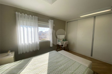 Apartamento à venda com 3 suítes em Vila Gomes Cardim, São Paulo, SP