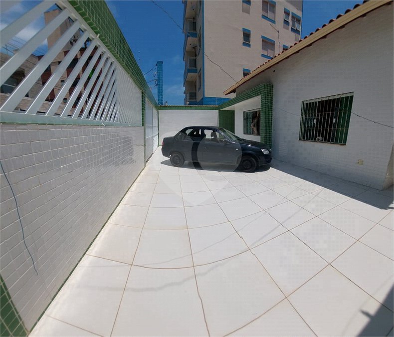 Casa Térrea à venda com 3 quartos em Vila São Paulo, Mongaguá, SP