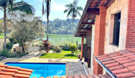 Casa à venda com 8 quartos, sendo 4 suítes,  em Eldorado, Diadema, SP