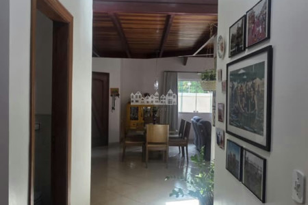 Casa térrea com vista para a Pedra Grande em Atibaia