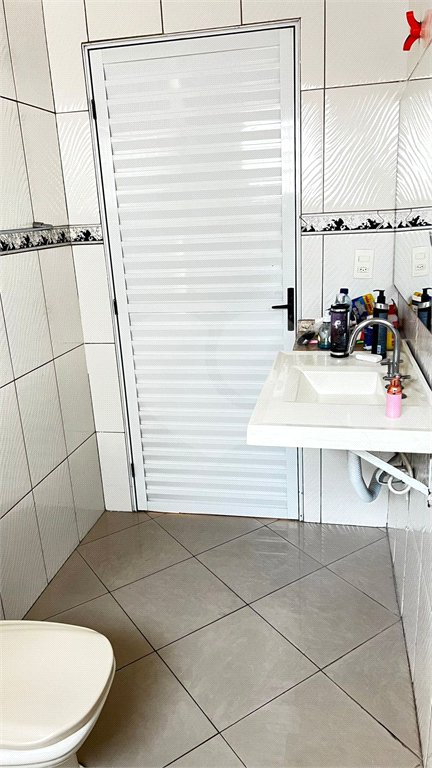 Sobrado à venda com 3 quartos em Cidade Kemel, São Paulo, SP