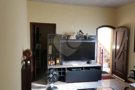 Casa à venda com 5 quartos, sendo 1 suíte, em Água Fria, São Paulo, SP