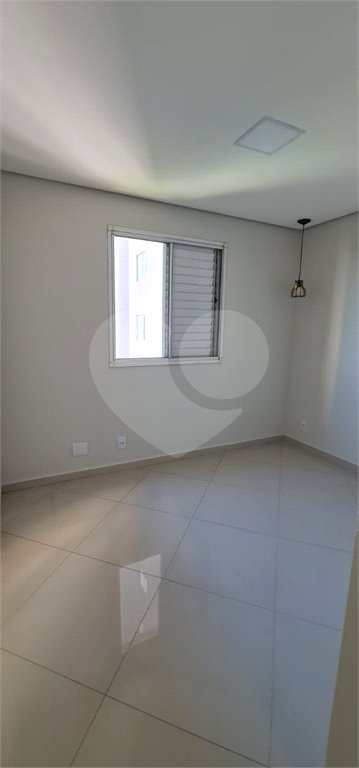 Apartamento à venda com 3 quartos em Vila Talarico, São Paulo, SP