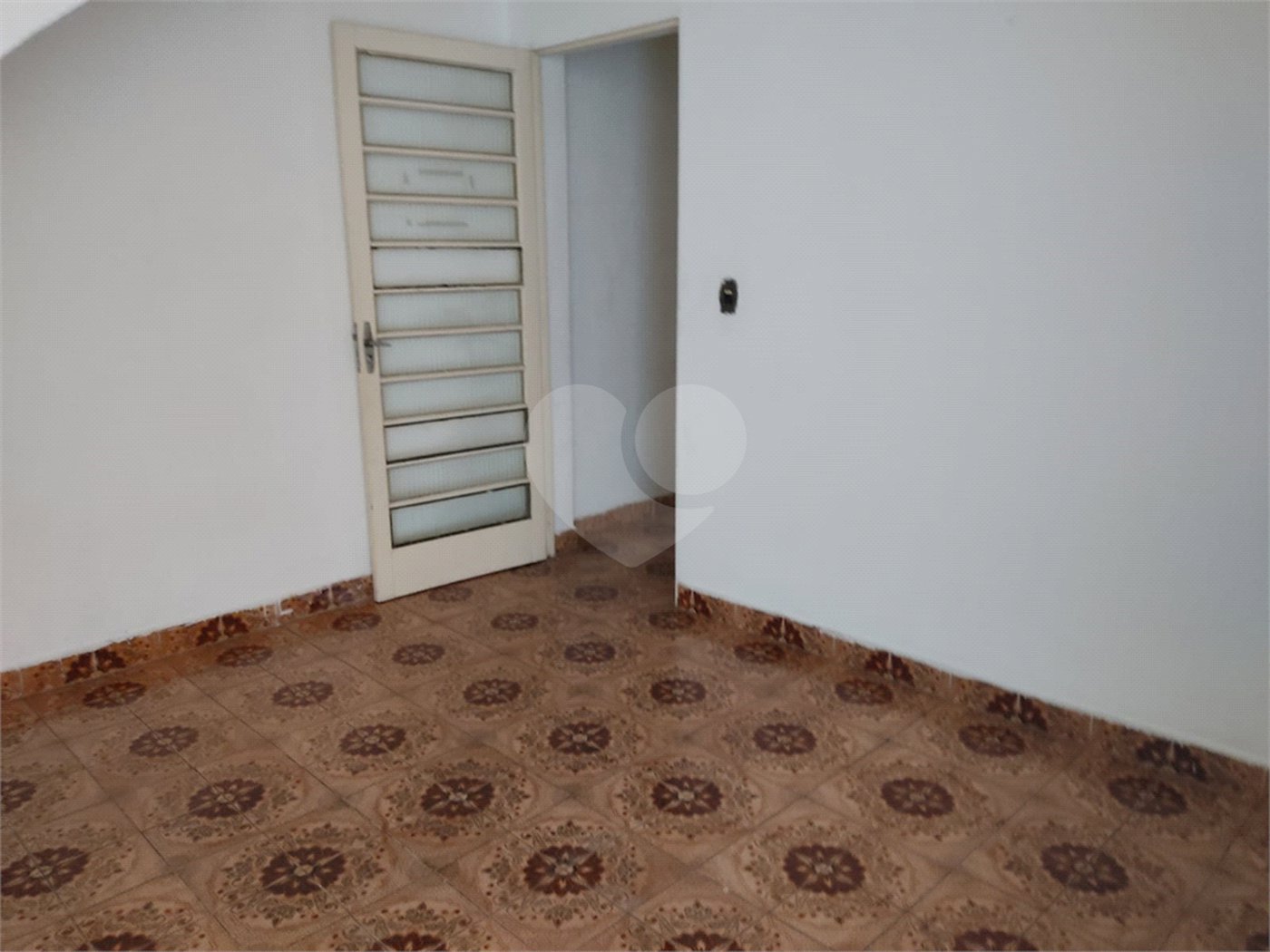 Sobrado à venda com 4 quartos, sendo 1 suíte, em Cidade Jardim Cumbica, Guarulhos, SP