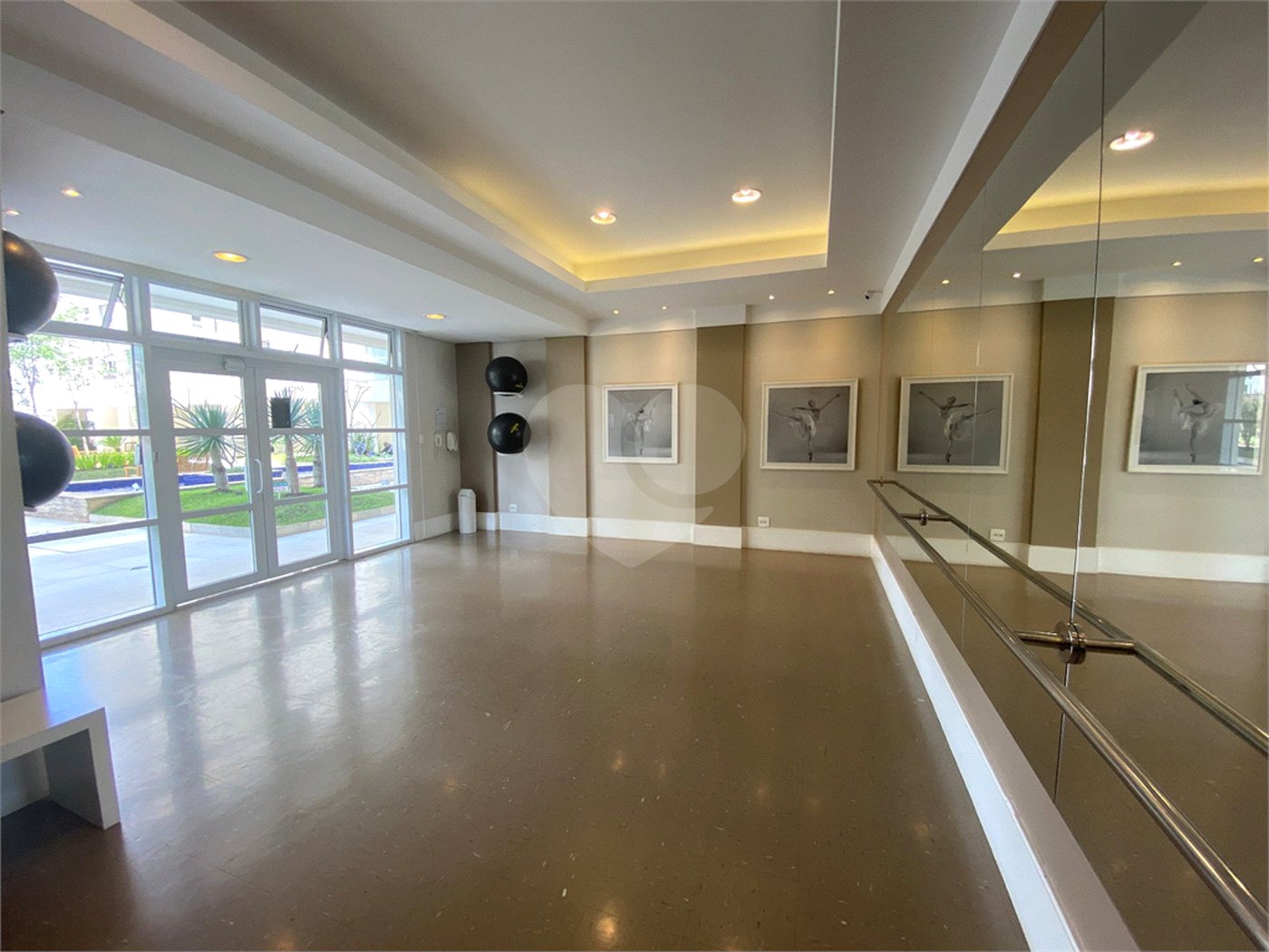 Apartamento à venda com 3 suítes em Barra Funda, São Paulo, SP
