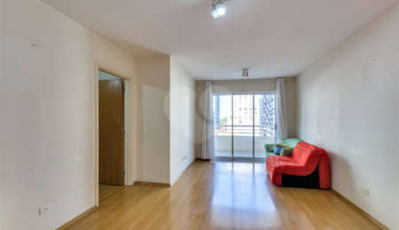 Apartamento à venda com 3 quartos, sendo 1 suíte,  em Chácara Santo Antônio (zona Sul), São Paulo, SP