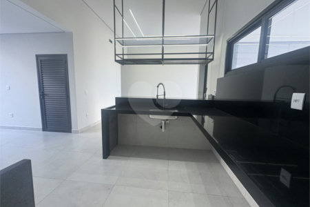 Casa à venda com 3 quartos, sendo 1 suíte, no condomínio Residencial Villagio Wanel, Sorocaba - SP