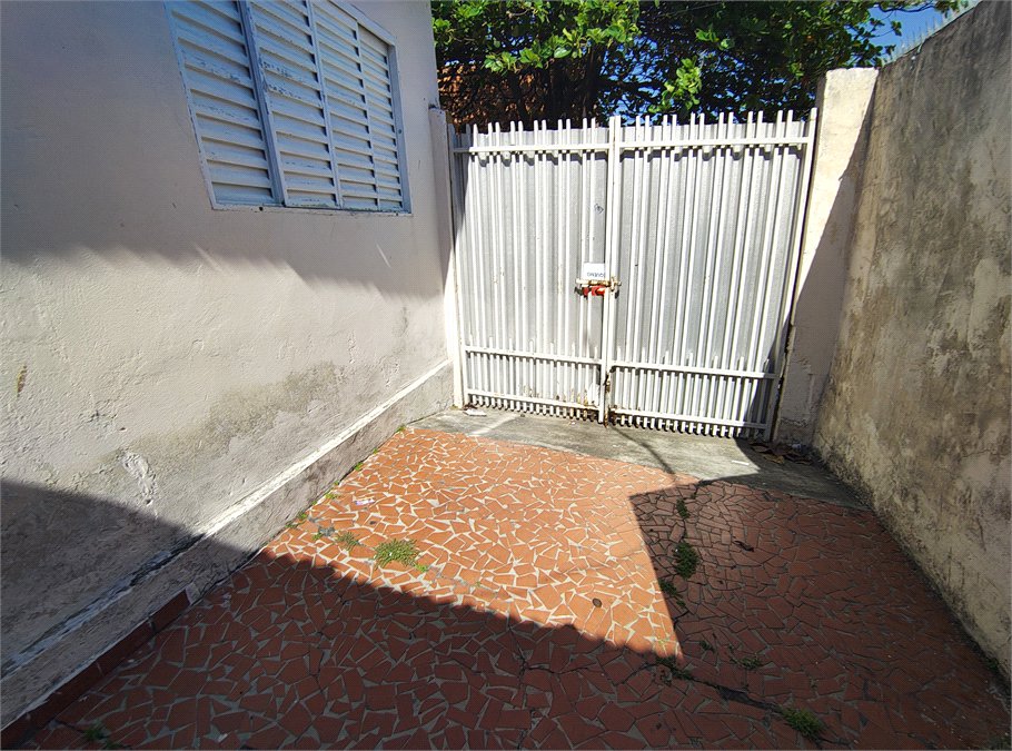 Casa à venda com 3 quartos, sendo 1 suíte, em Vila Assis, Sorocaba, SP