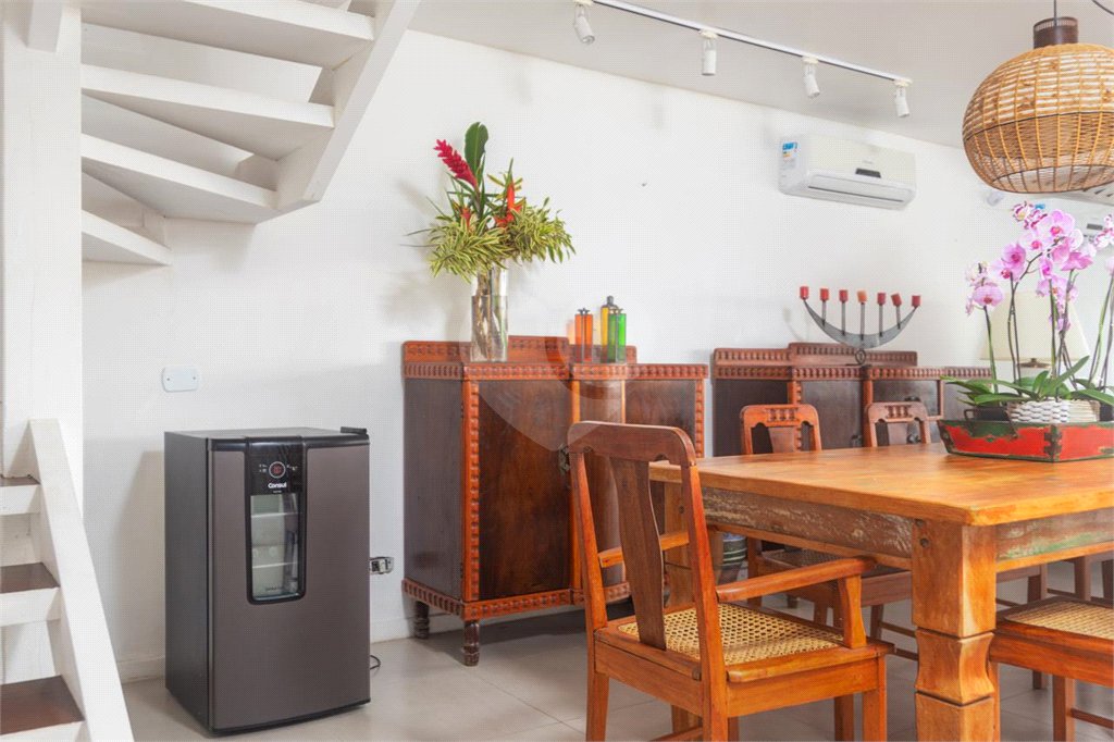 Casa à venda com 5 quartos, sendo 3 suítes, em Geribá, Armação dos Búzios, RJ