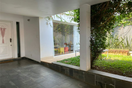 Sobrado à venda com 4 quartos, sendo 1 suíte, em Jardim Prudência, São Paulo, SP