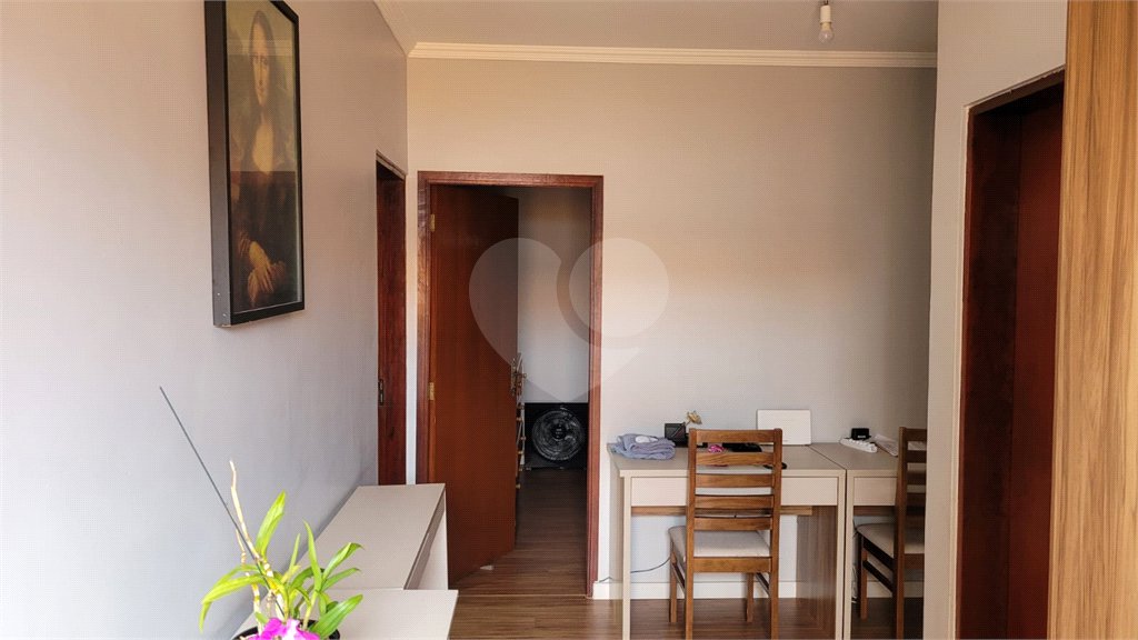 Casa à venda com 6 quartos, sendo 2 suítes, em Laranjeiras, Caieiras, SP