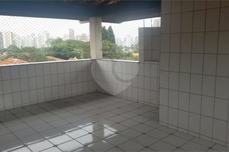 Sobrado à venda ou para alugar com 4 quartos, sendo 2 suítes, em Vila Congonhas, São Paulo, SP