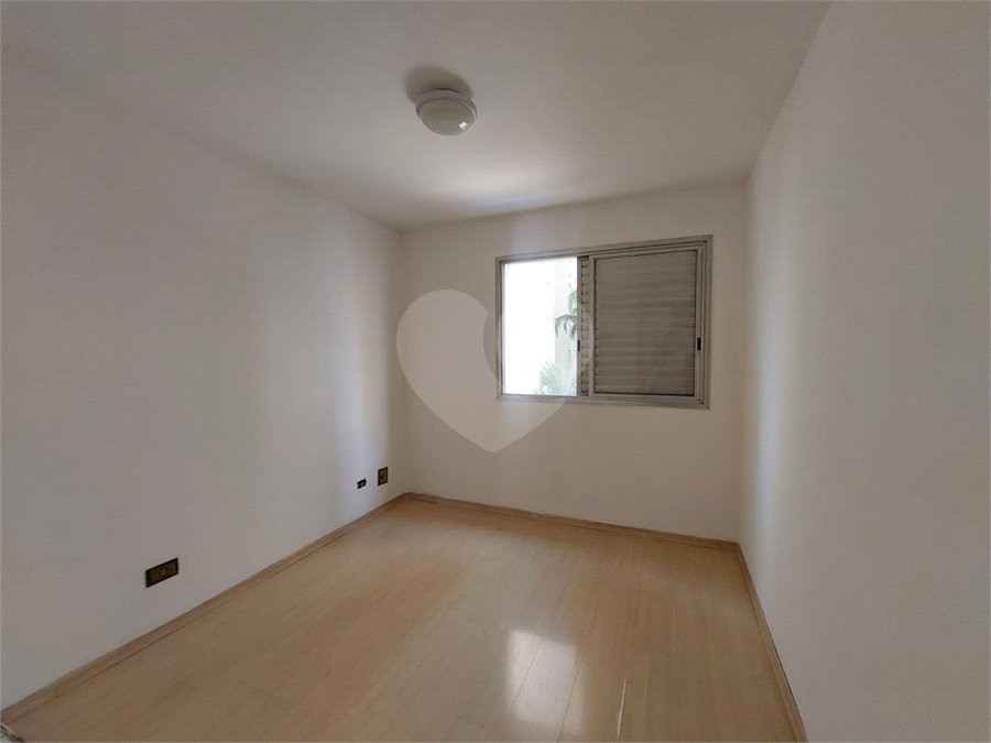 Apartamento à venda com 3 quartos em Vila Ipojuca, São Paulo, SP
