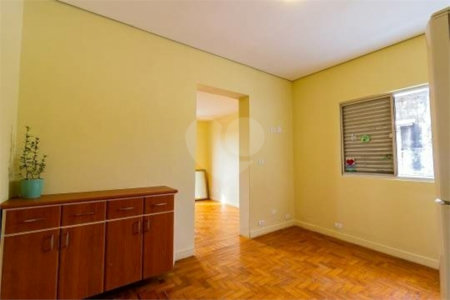 Condomínio com 12 studios , 310m² de área , à venda no bairro do Cambucí.