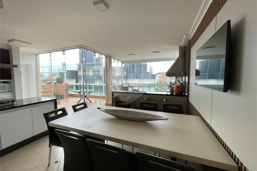 Cobertura à venda com 4 quartos, sendo 2 suítes, em Riviera de São Lourenço, Bertioga, SP