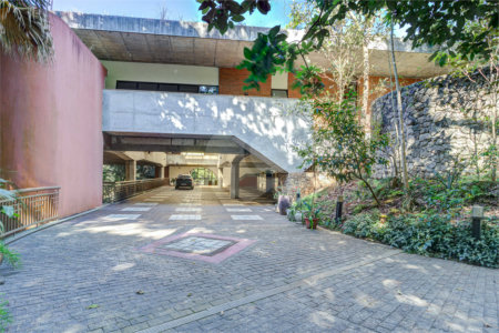 Casa à venda ou para alugar com 4 suítes no condomínio Chácara Flora, São Paulo - SP