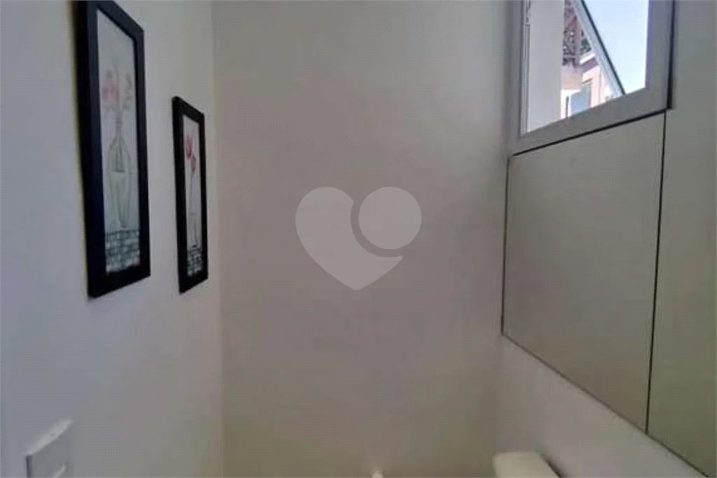 Maravilhosa Casa em Condomínio com 4 Suítes na Praia de Juquehy!!!