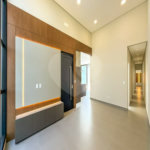 Casa Térrea Evidências - Indaiatuba/SP - R$ 1.950.000,00 - Área Total 307,33 m² - Área Construída 201,90 m² - TÉRREA - 03 suítes sendo a master com closet; Escritório; Lavabo; Cozinha com cooktop, forno, micro-ondas e coifa; Móveis planejados na hall de entrada, sala, escritório, cozinha, gourmet, s