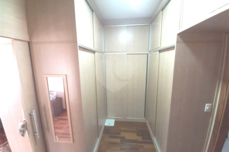 Casa à venda em Condomínio fechado em São Carlos Parque Faber 1