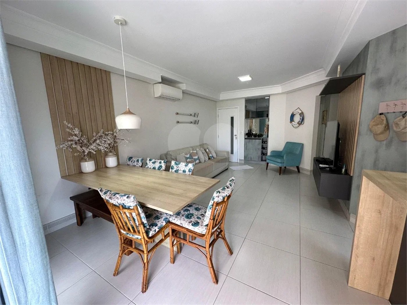 Apartamento à venda com 3 quartos, sendo 1 suíte, em Riviera de São Lourenço, Bertioga, SP