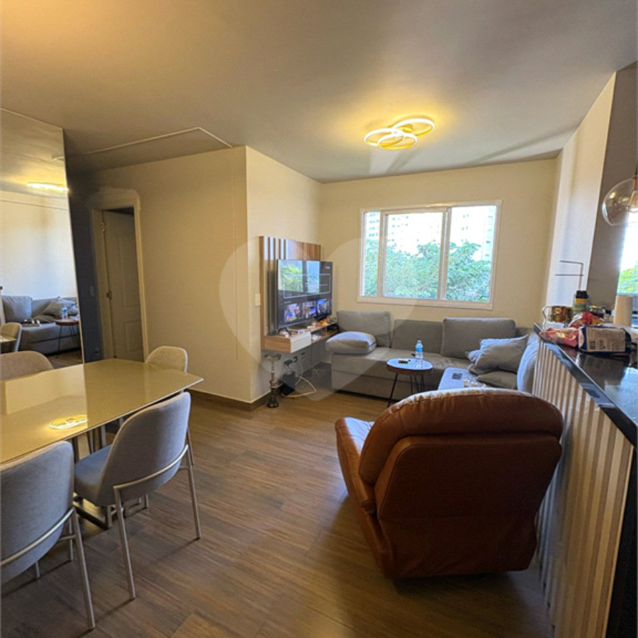 Apartamento Mobiliado à Venda na Rua Itendência, – 70m², 3 Quartos (1 Suíte)