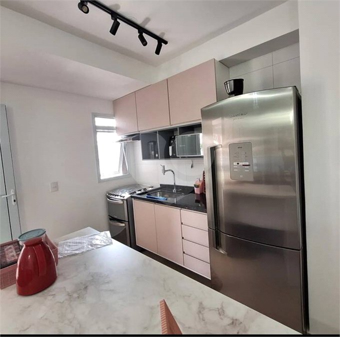 Apartamento com uma suíte para locação ao lado do Shopping Metrô Tatuapé. SP